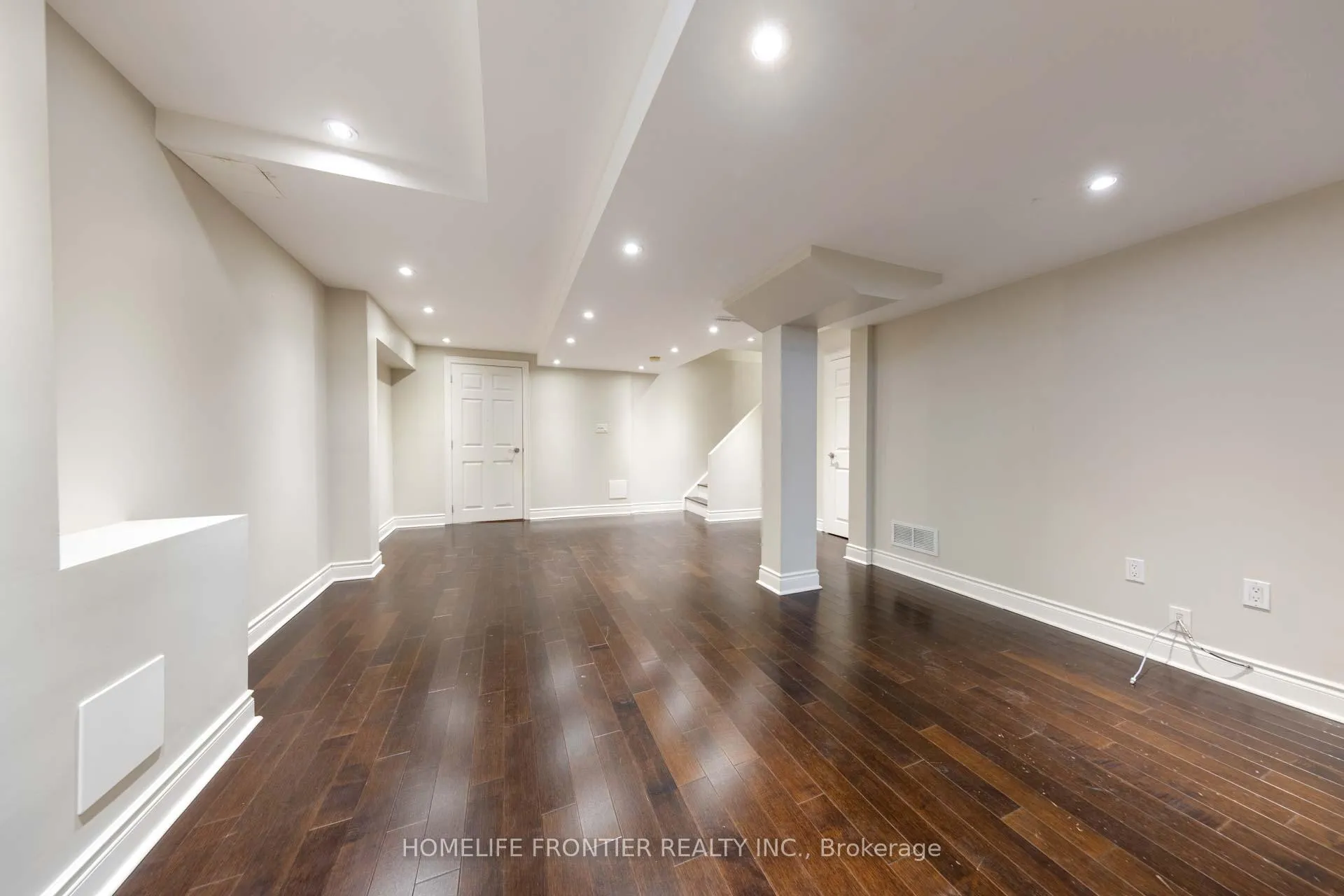 Photo 46 of 6 Strauss Road, Vaughan, Patterson — HOMEH