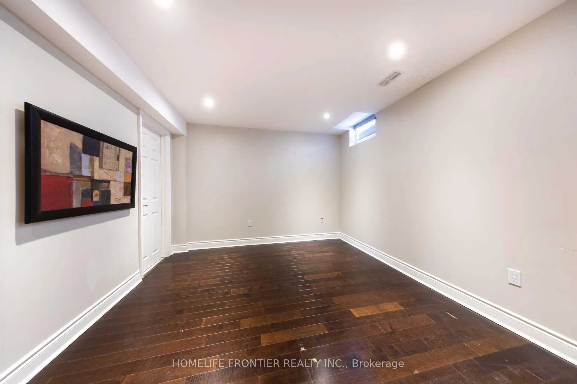 Photo 48 of 6 Strauss Road, Vaughan, Patterson — HOMEH