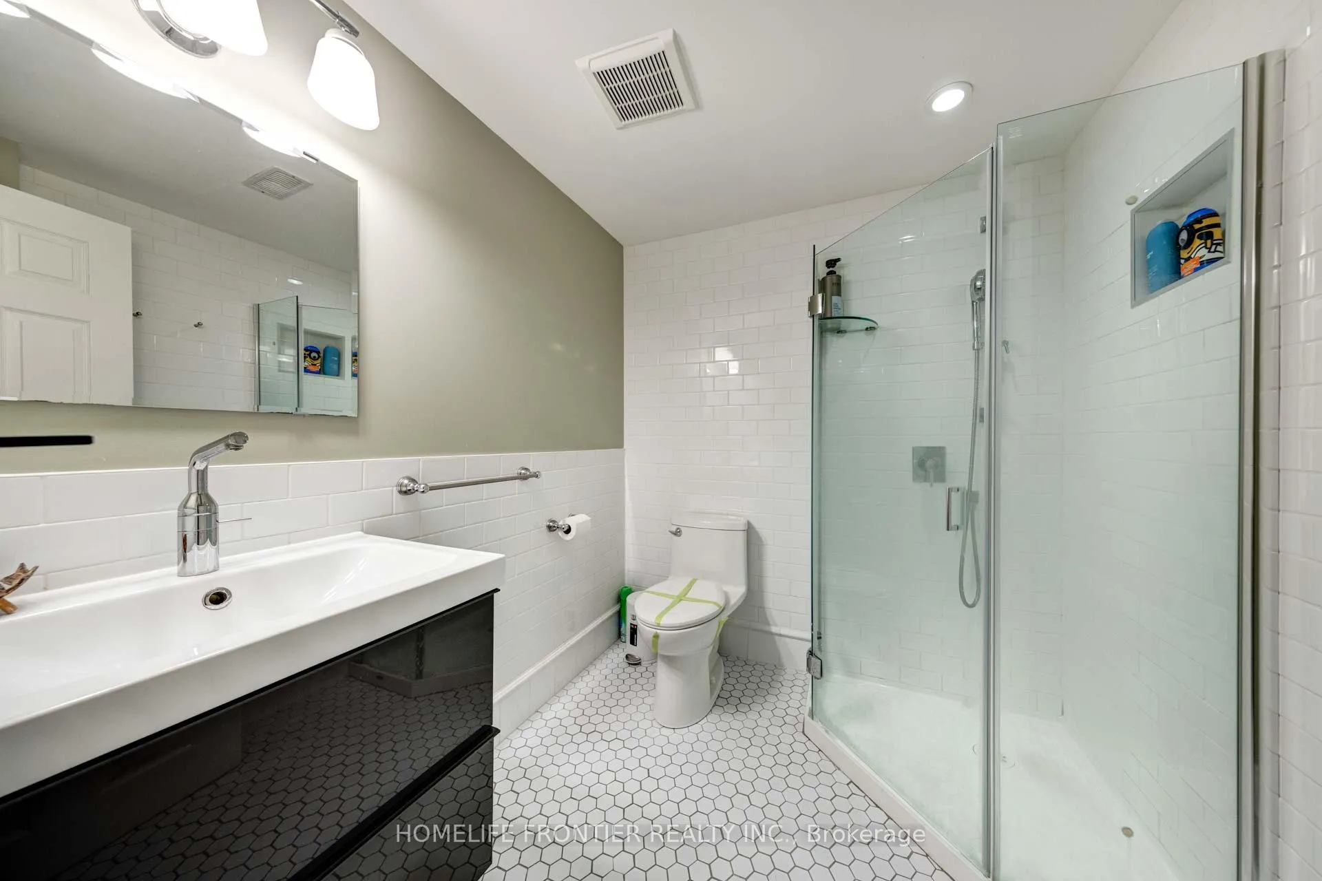 Photo 49 of 6 Strauss Road, Vaughan, Patterson — HOMEH