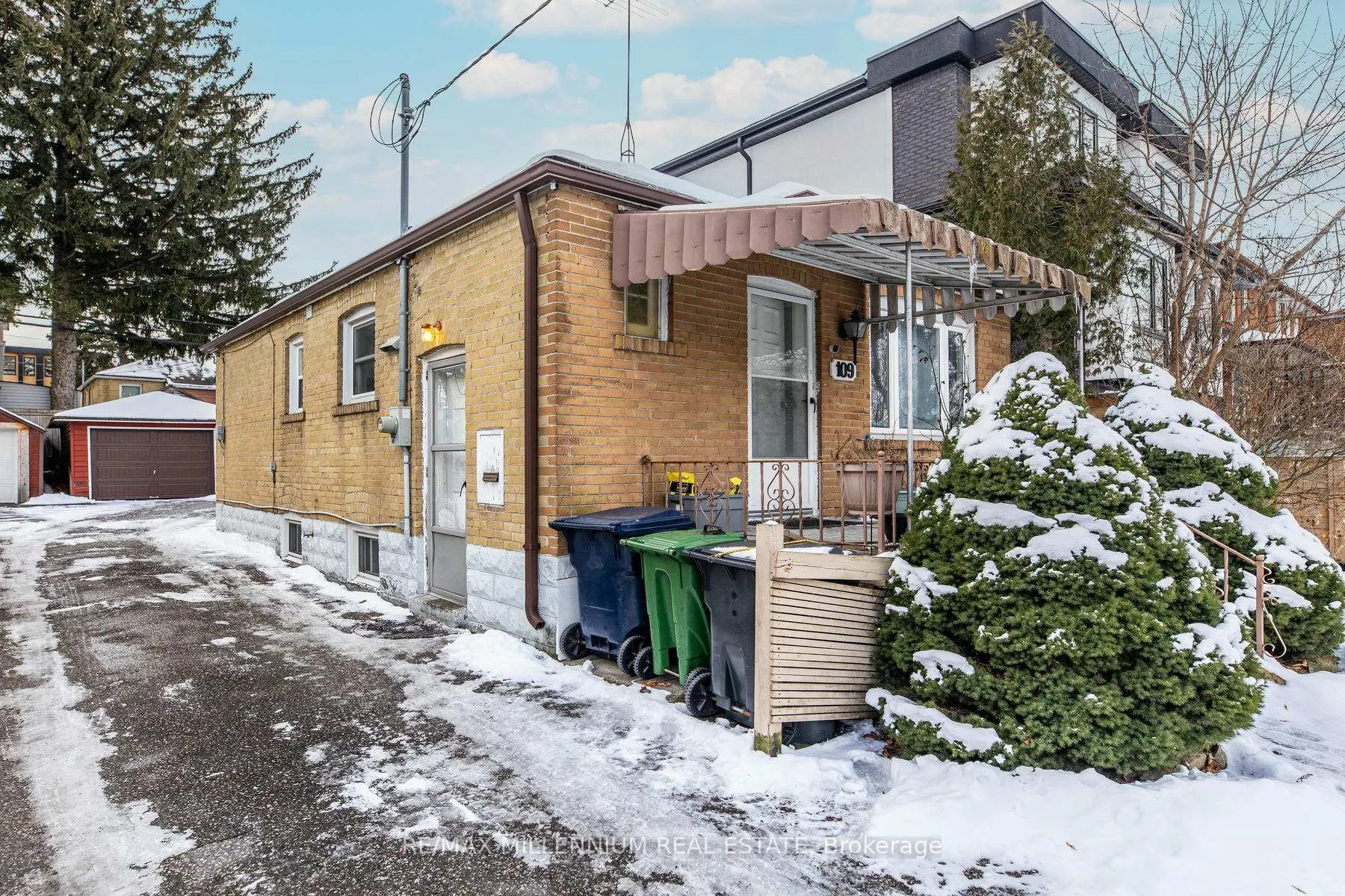 Photo 5 of 109 Virginia Avenue, Toronto, Danforth Village-East York — HOMEH