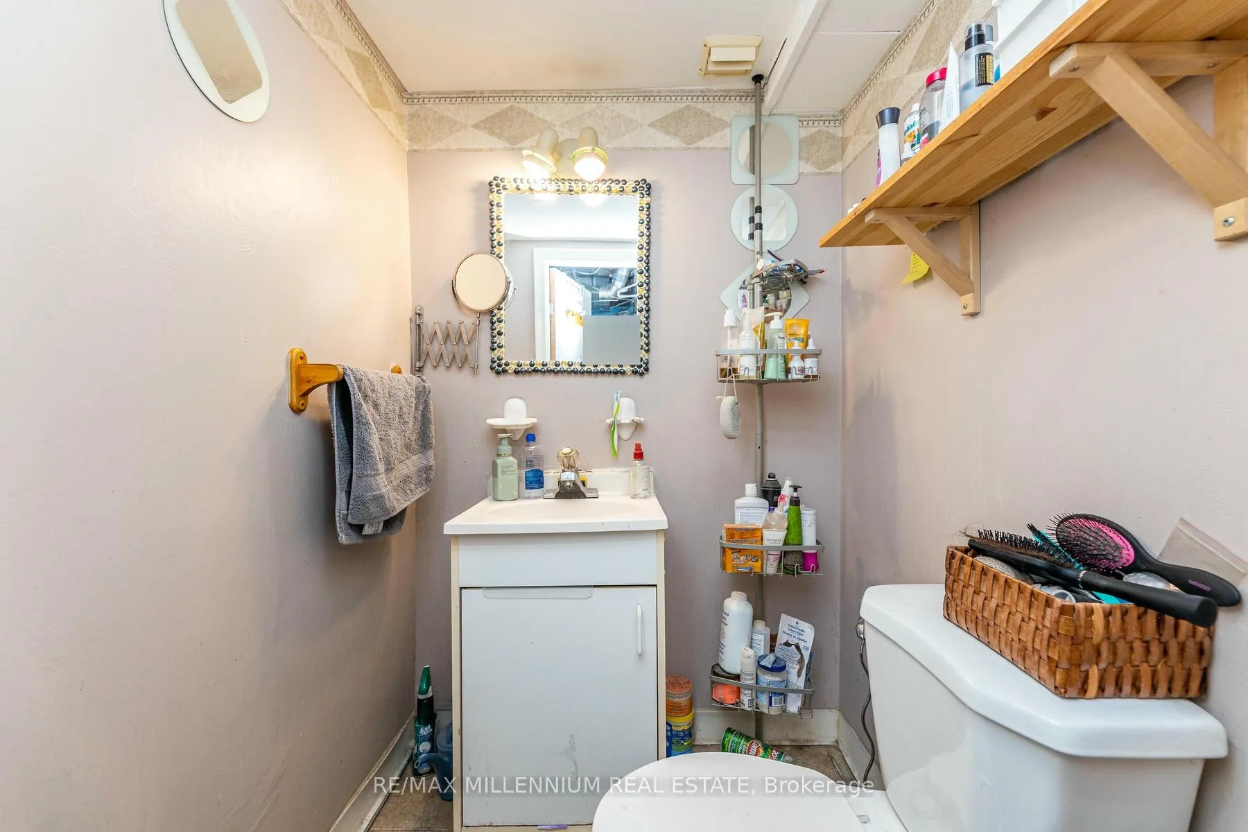 Photo 35 of 109 Virginia Avenue, Toronto, Danforth Village-East York — HOMEH