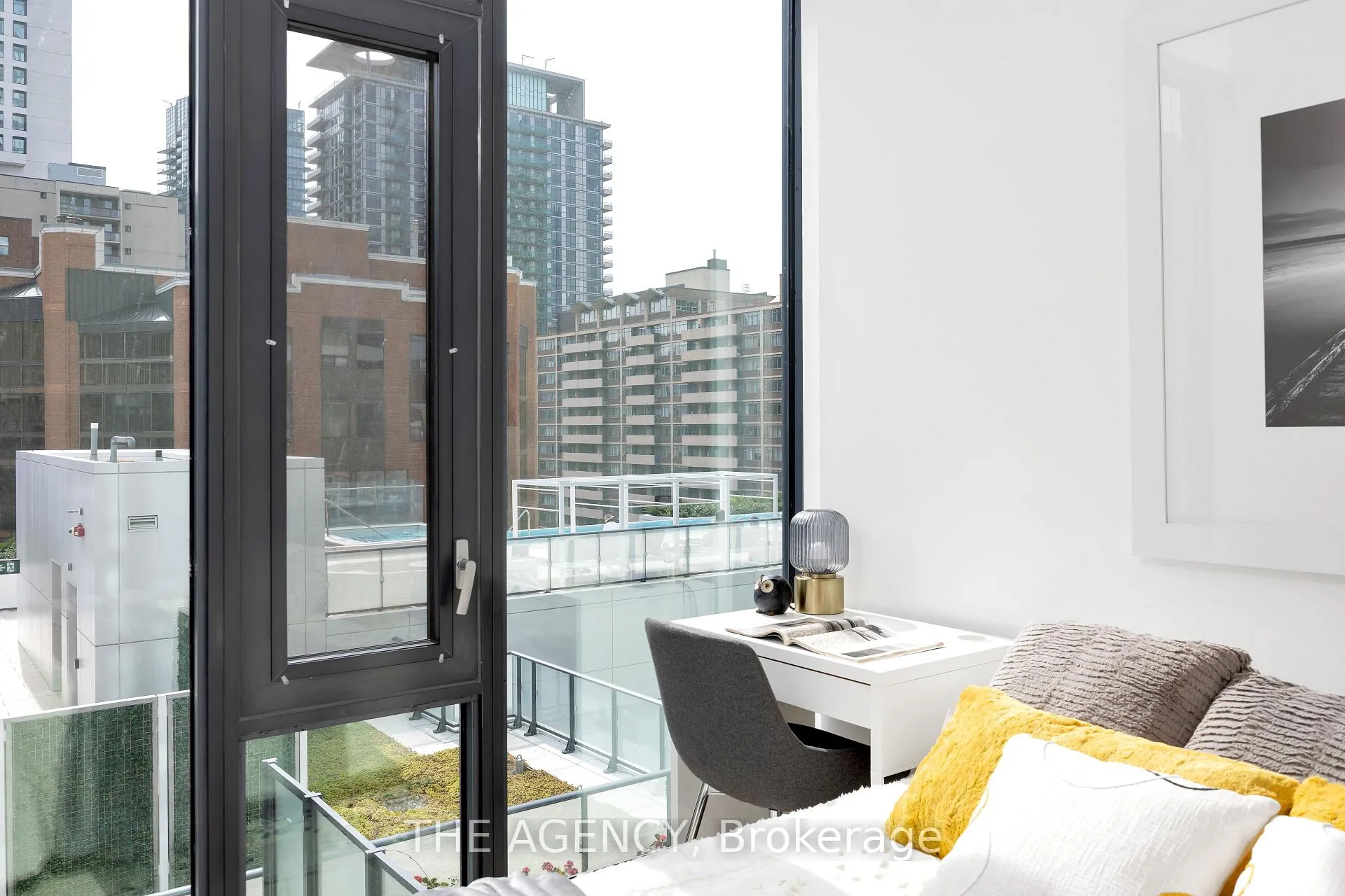 Front of Unit 804, 161 Roehampton Avenue