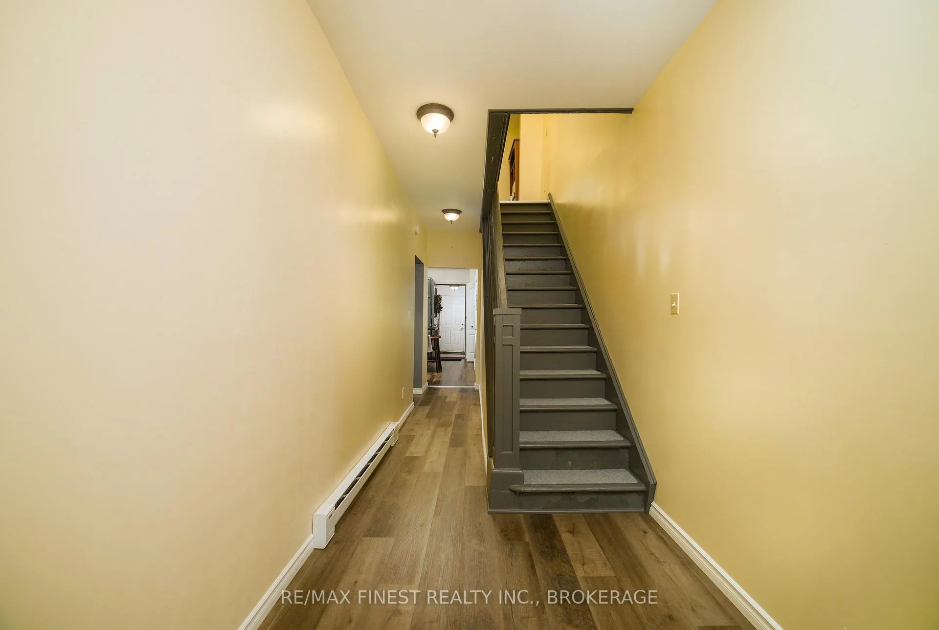Photo 10 of 62 Stephen Street, Kingston, East of Sir John A. Blvd — HOMEH