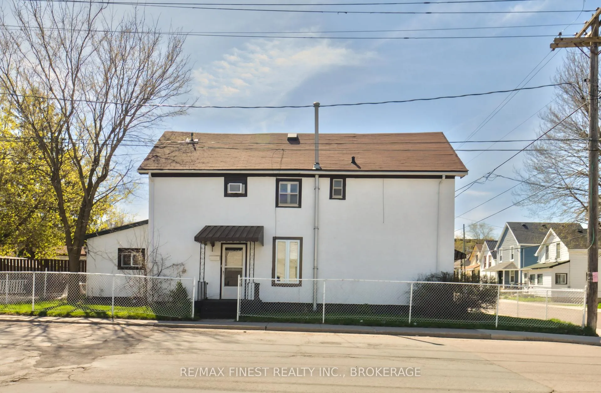 Photo 21 of 62 Stephen Street, Kingston, East of Sir John A. Blvd — HOMEH