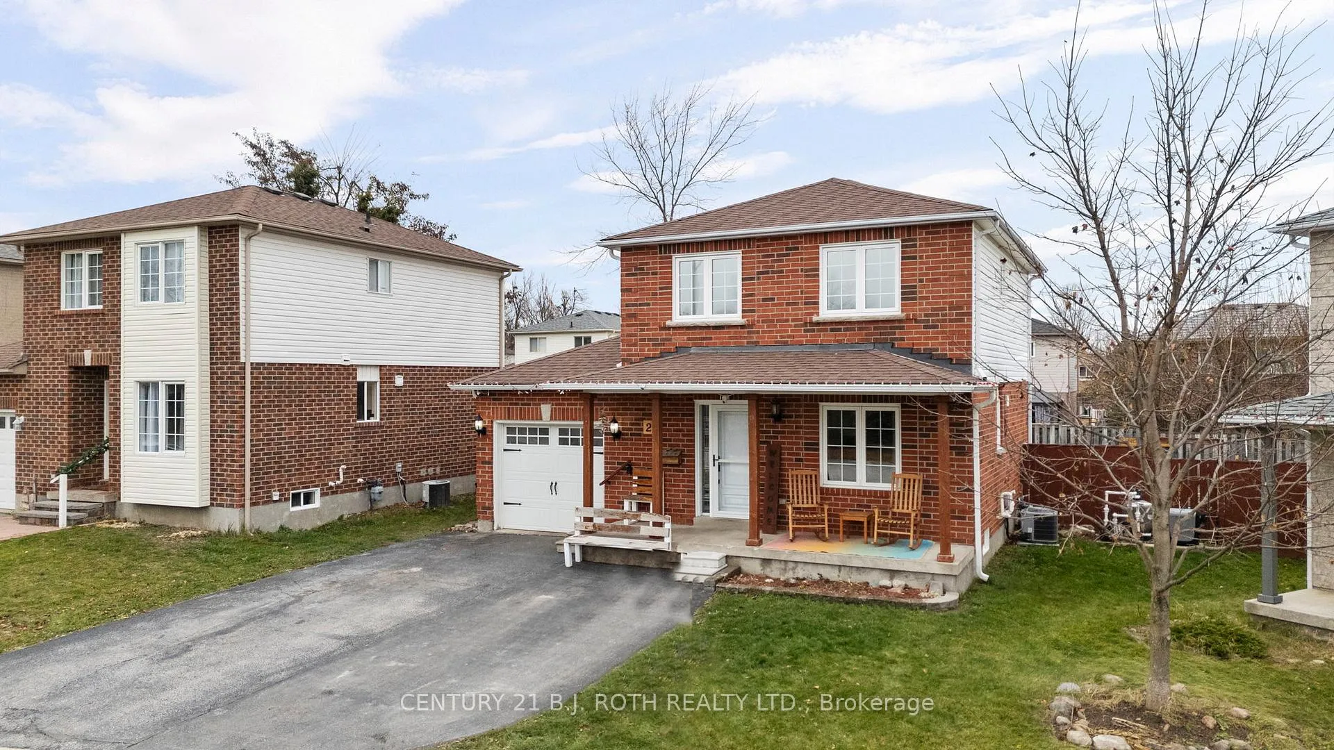 Photo 3 of 27 Golds Crescent, Barrie, Holly — HOMEH