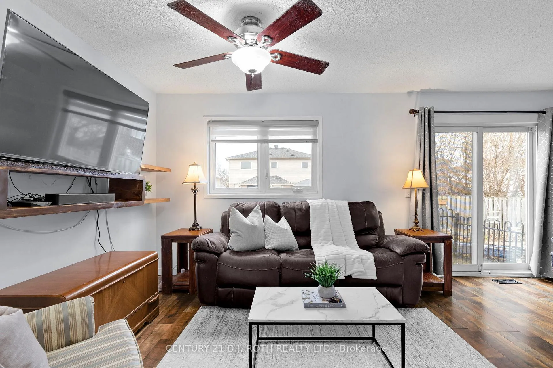 Photo 15 of 27 Golds Crescent, Barrie, Holly — HOMEH