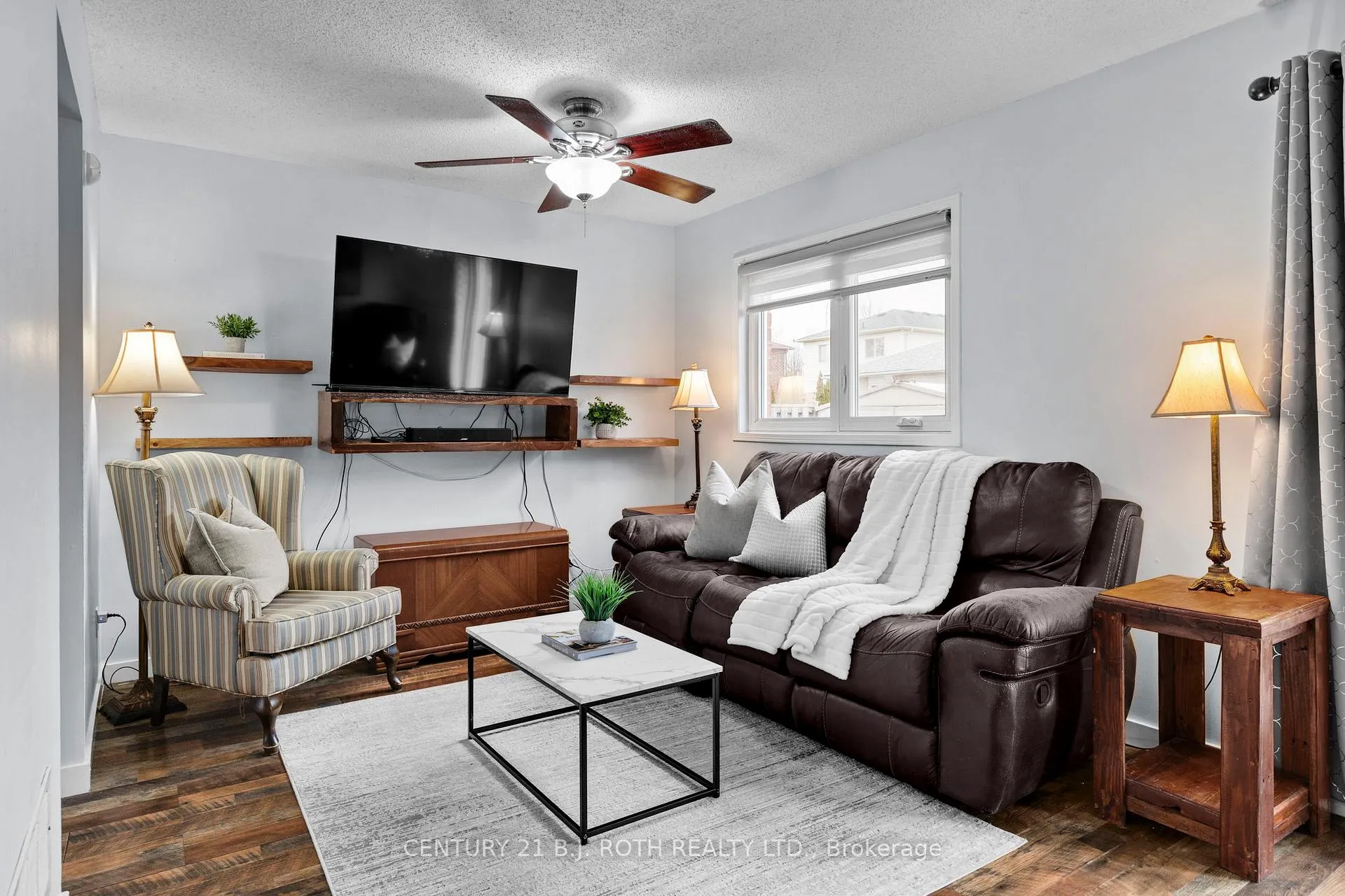 Photo 19 of 27 Golds Crescent, Barrie, Holly — HOMEH