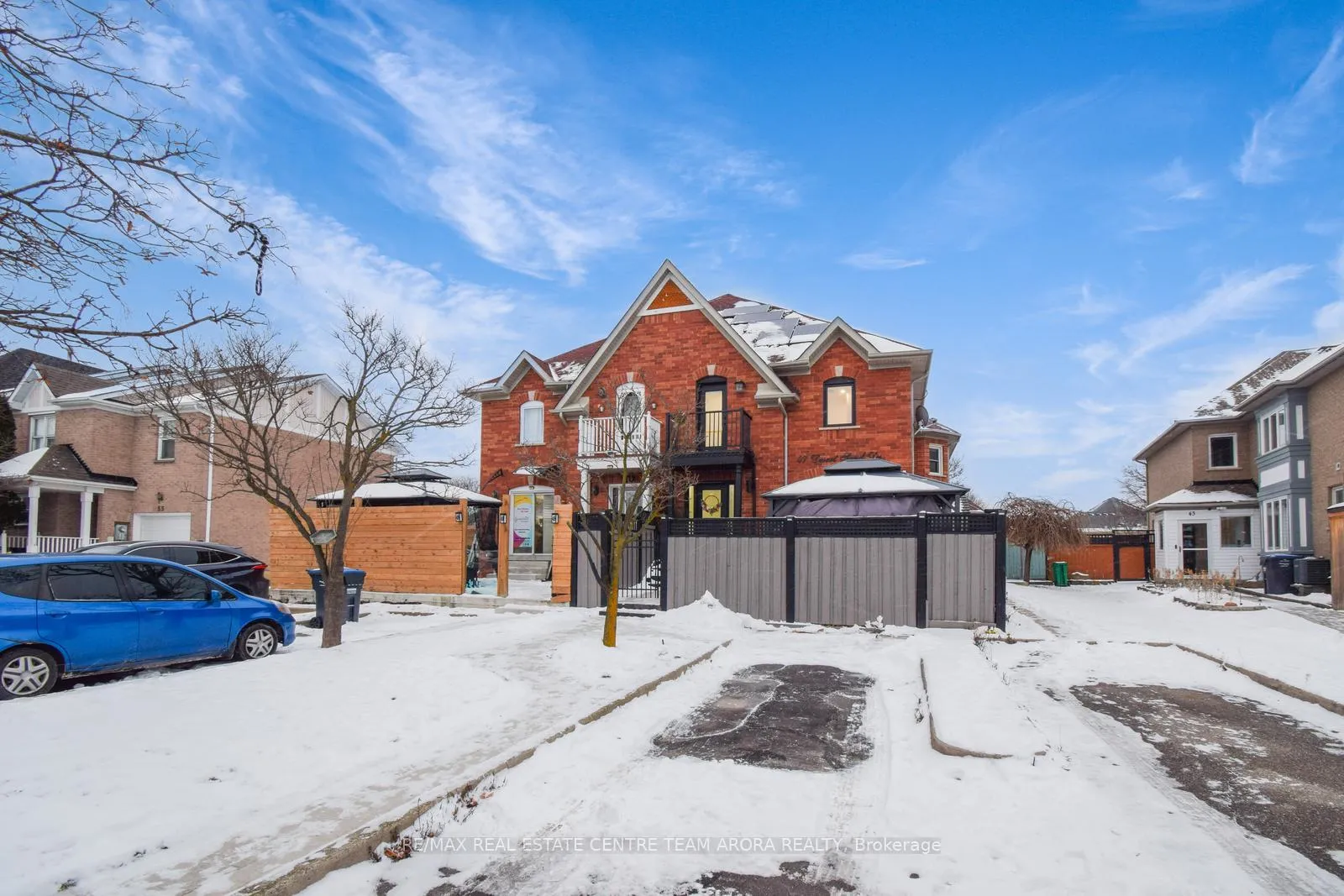 Photo 2 of 47 Desert Sand Drive, Brampton, Sandringham-Wellington — HOMEH