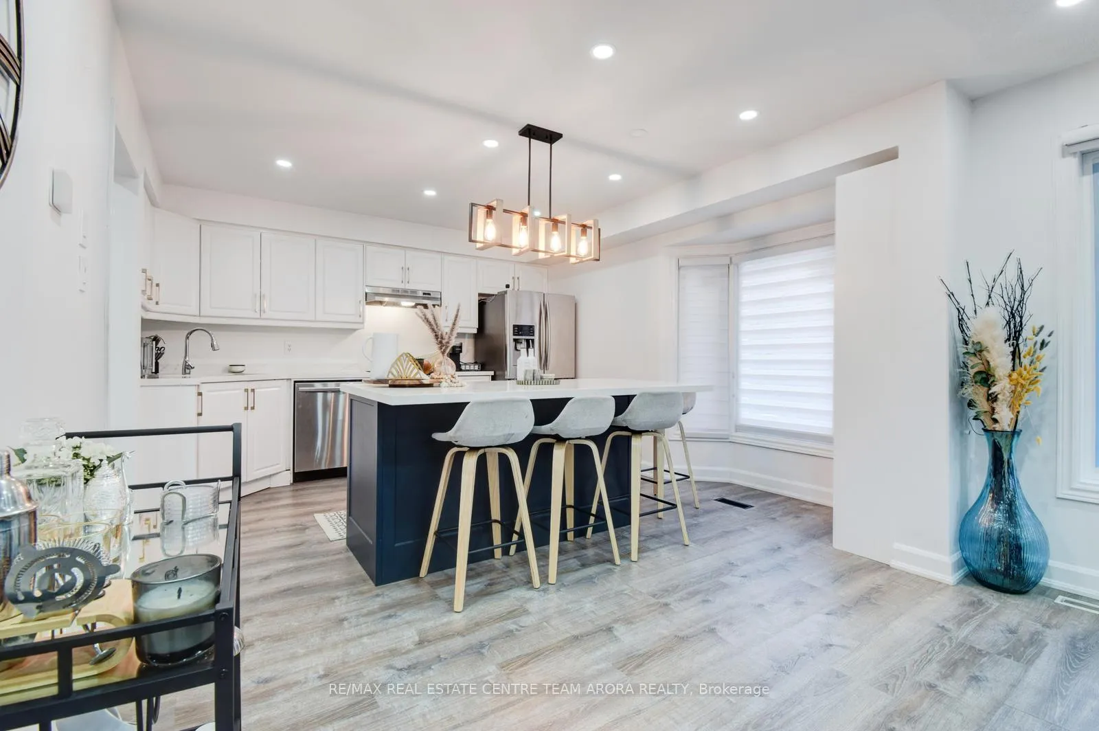 Photo 9 of 47 Desert Sand Drive, Brampton, Sandringham-Wellington — HOMEH