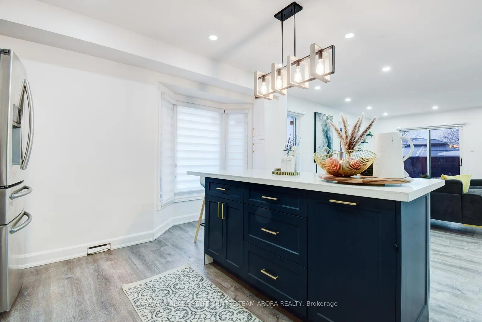 Photo 12 of 47 Desert Sand Drive, Brampton, Sandringham-Wellington — HOMEH