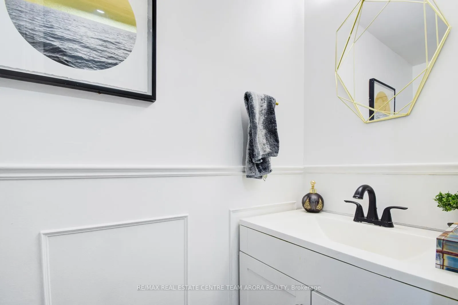 Photo 13 of 47 Desert Sand Drive, Brampton, Sandringham-Wellington — HOMEH