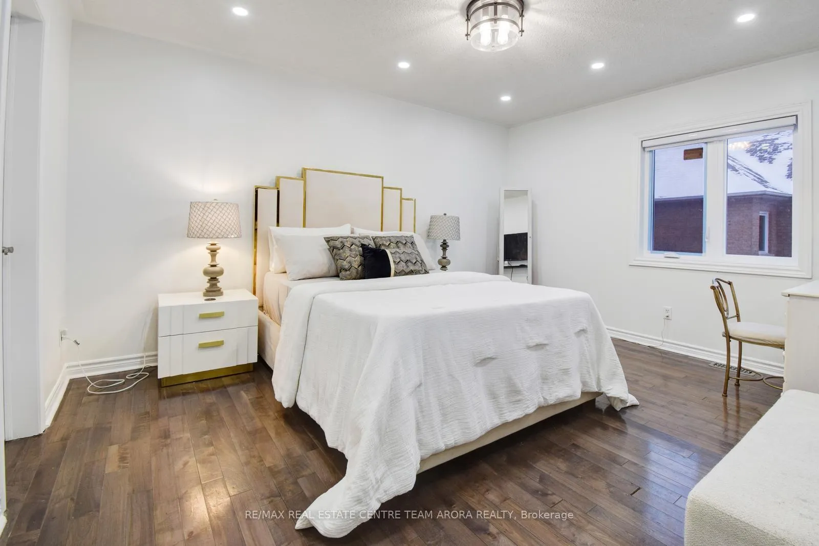 Photo 15 of 47 Desert Sand Drive, Brampton, Sandringham-Wellington — HOMEH