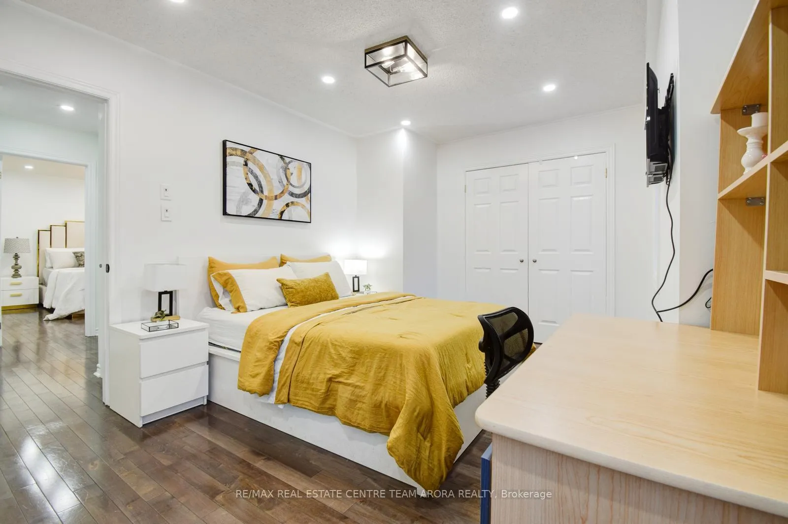 Photo 18 of 47 Desert Sand Drive, Brampton, Sandringham-Wellington — HOMEH