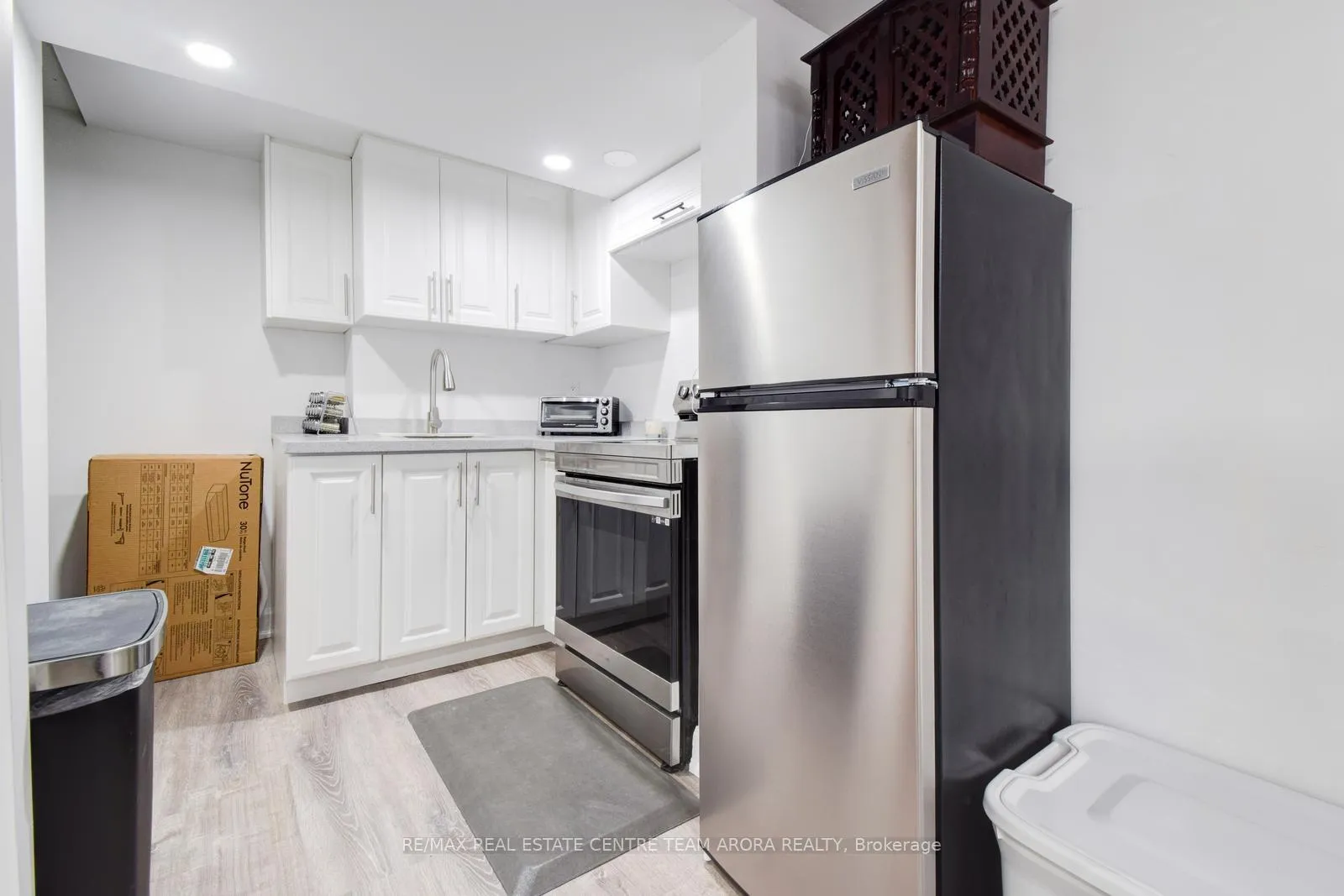Photo 32 of 47 Desert Sand Drive, Brampton, Sandringham-Wellington — HOMEH