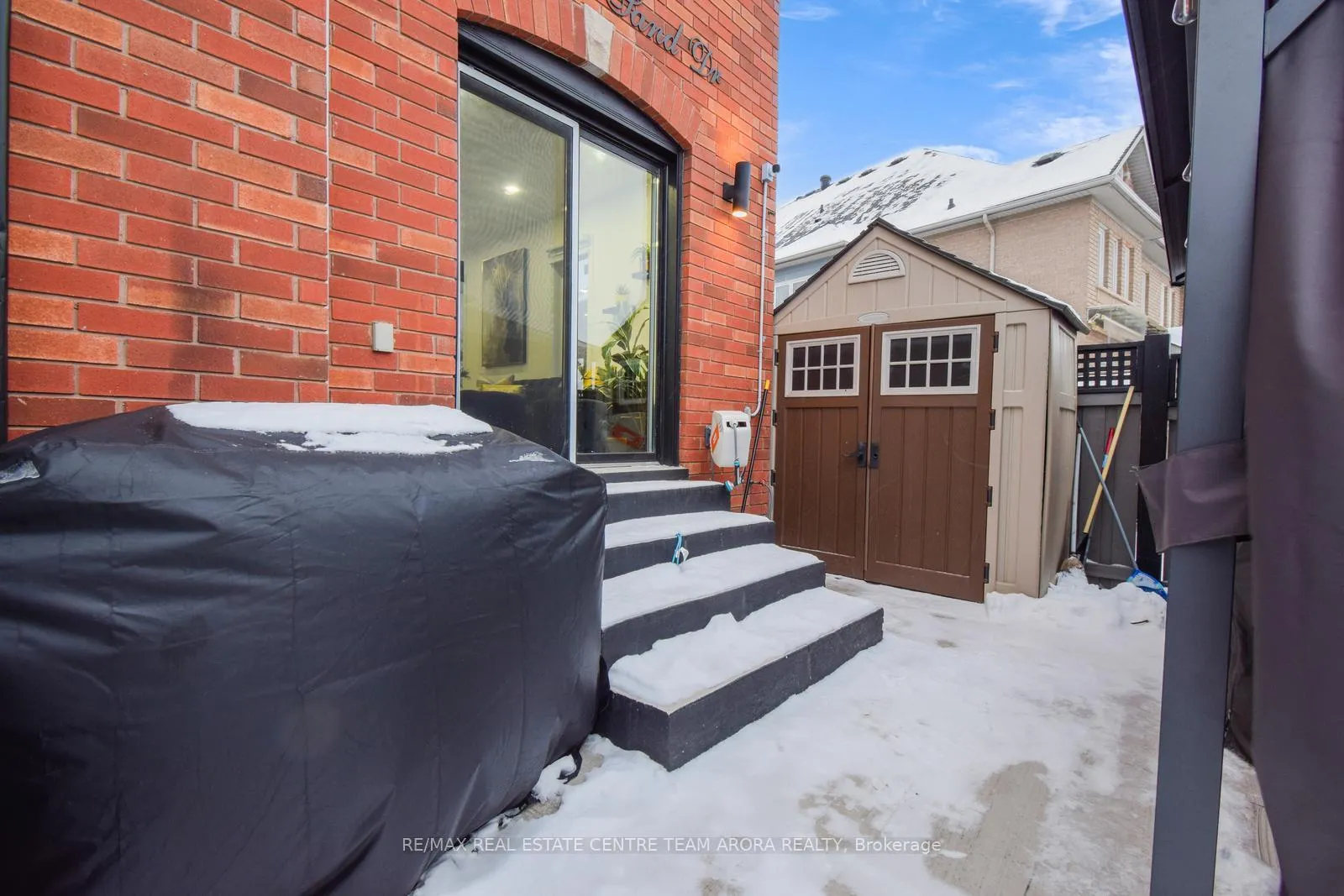 Photo 37 of 47 Desert Sand Drive, Brampton, Sandringham-Wellington — HOMEH