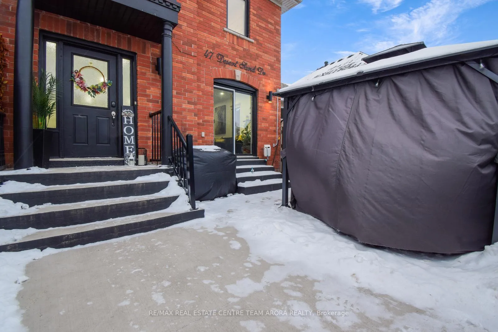Photo 38 of 47 Desert Sand Drive, Brampton, Sandringham-Wellington — HOMEH
