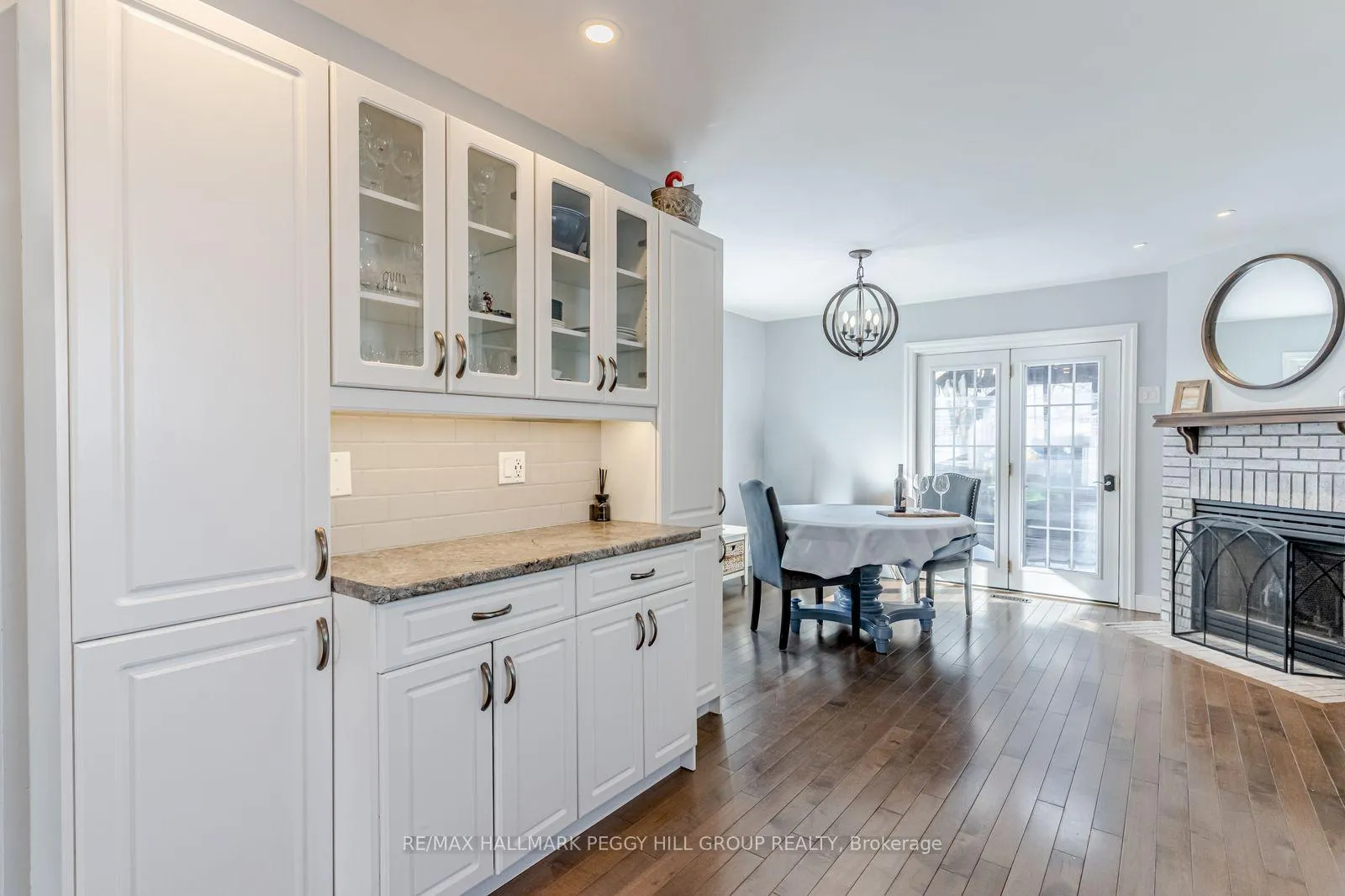 Photo 4 of 20 Pae Drive, Barrie, Painswick North — HOMEH