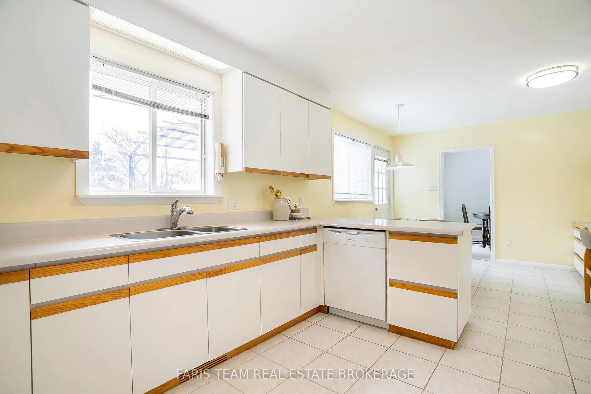 Photo 10 of 96 William Street, New Tecumseth, Alliston — HOMEH
