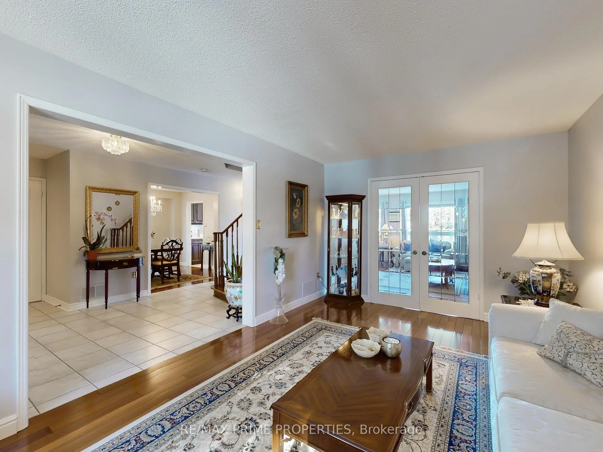 Photo 5 of 4 Lancashire Road, Markham, Unionville — HOMEH