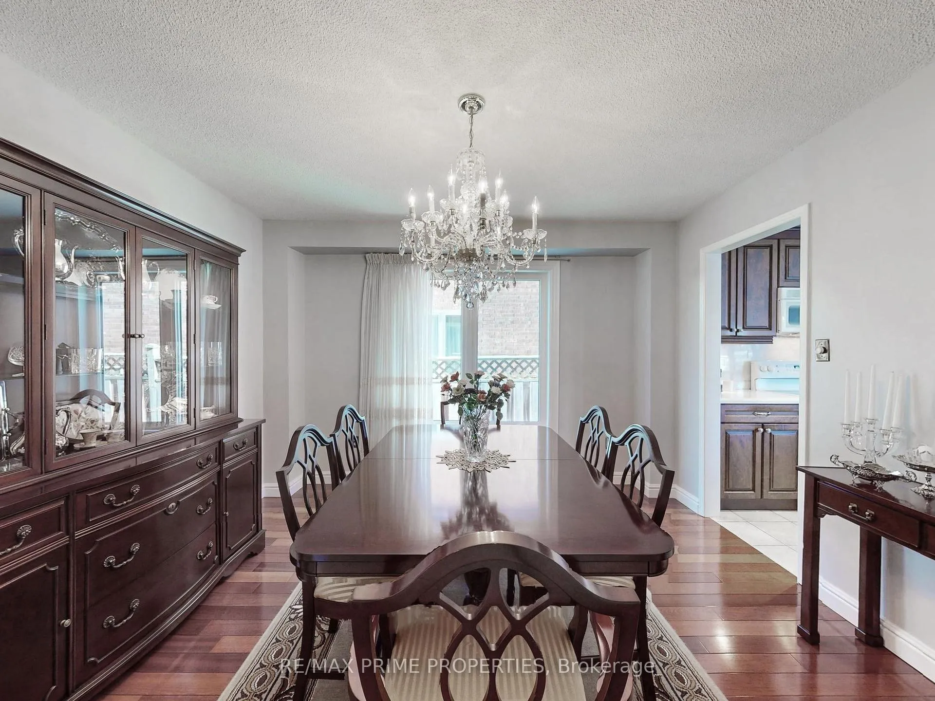 Photo 7 of 4 Lancashire Road, Markham, Unionville — HOMEH