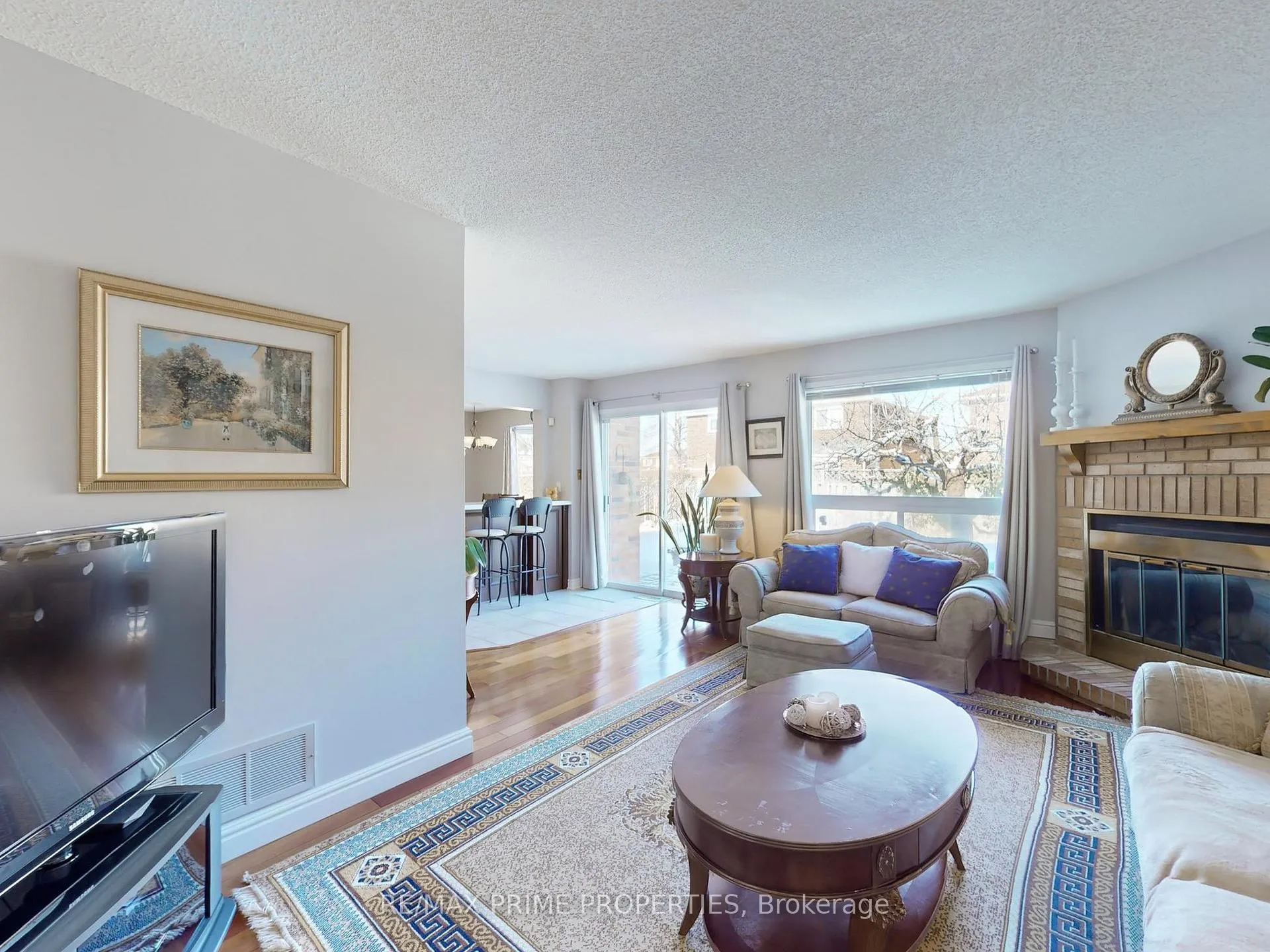 Photo 12 of 4 Lancashire Road, Markham, Unionville — HOMEH