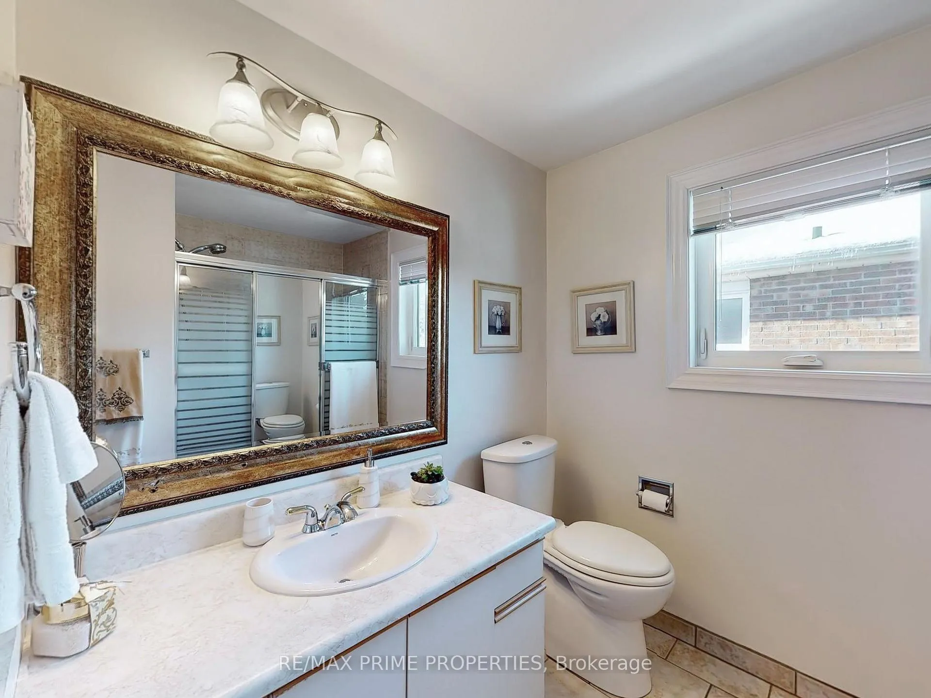 Photo 20 of 4 Lancashire Road, Markham, Unionville — HOMEH