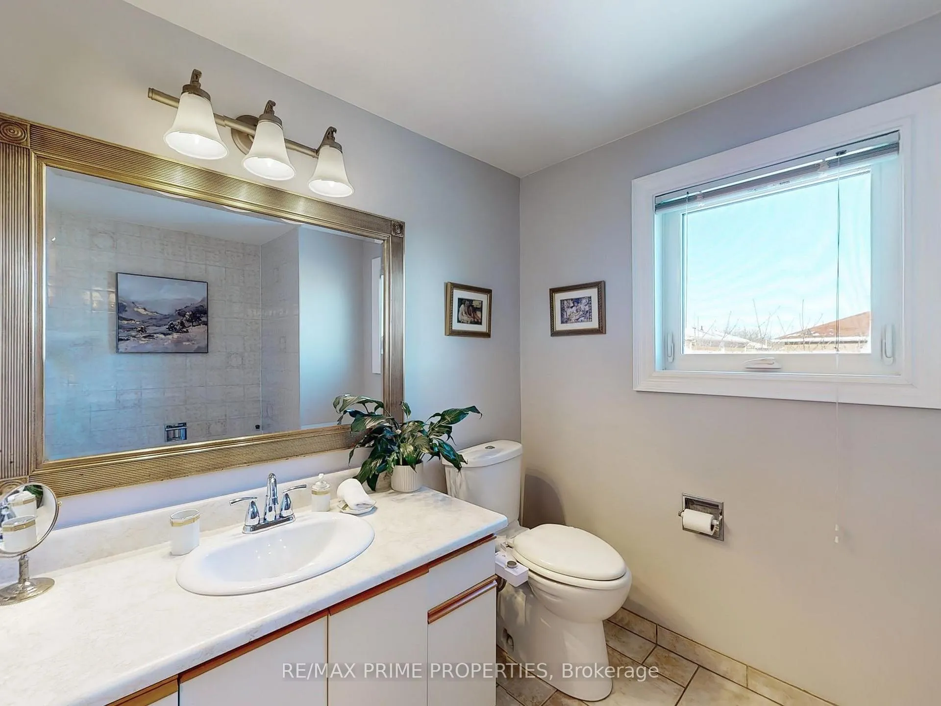 Photo 26 of 4 Lancashire Road, Markham, Unionville — HOMEH
