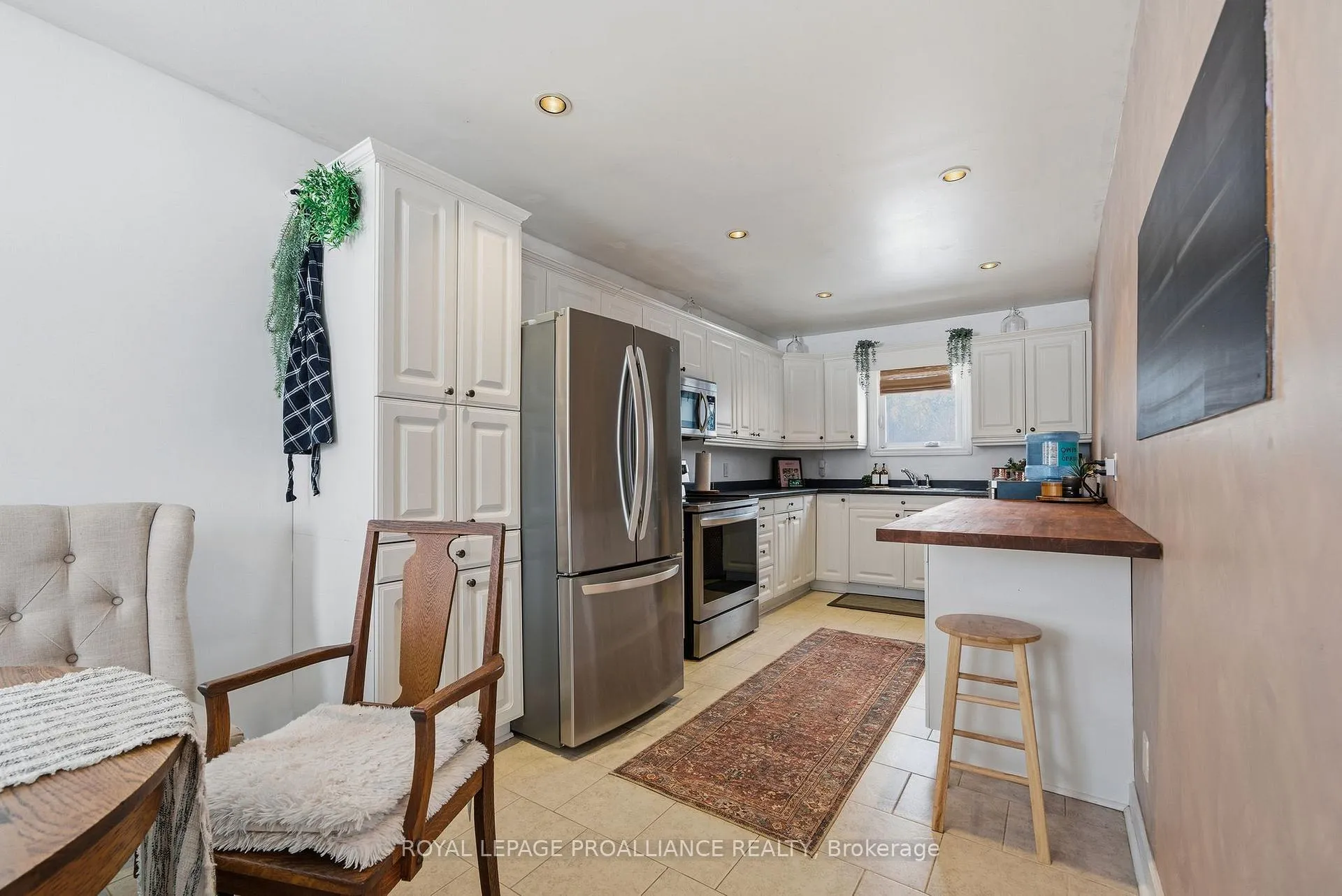 Photo 17 of 82 Manley Drive, Belleville, Belleville Ward — HOMEH