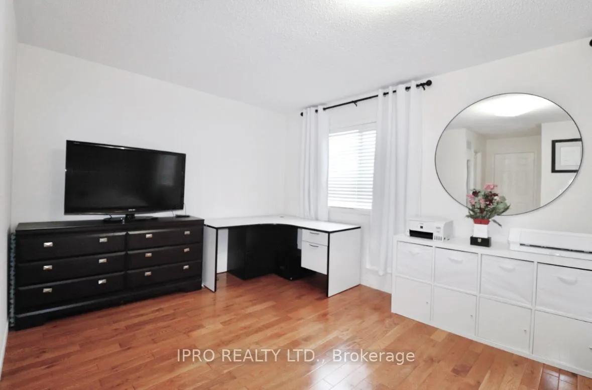 Photo 16 of 50 Orion Avenue, Vaughan, Vellore Village — HOMEH