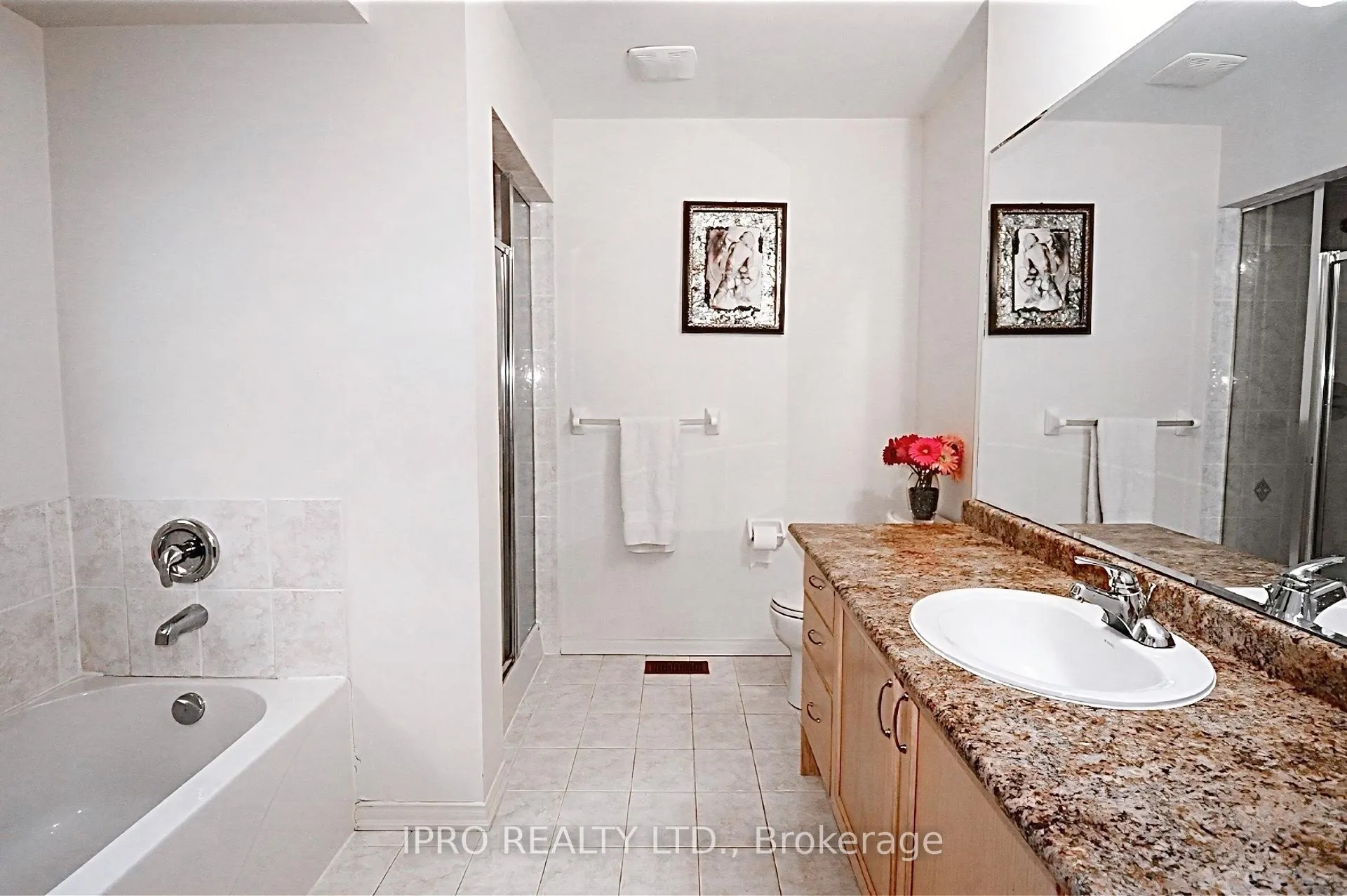 Photo 17 of 50 Orion Avenue, Vaughan, Vellore Village — HOMEH