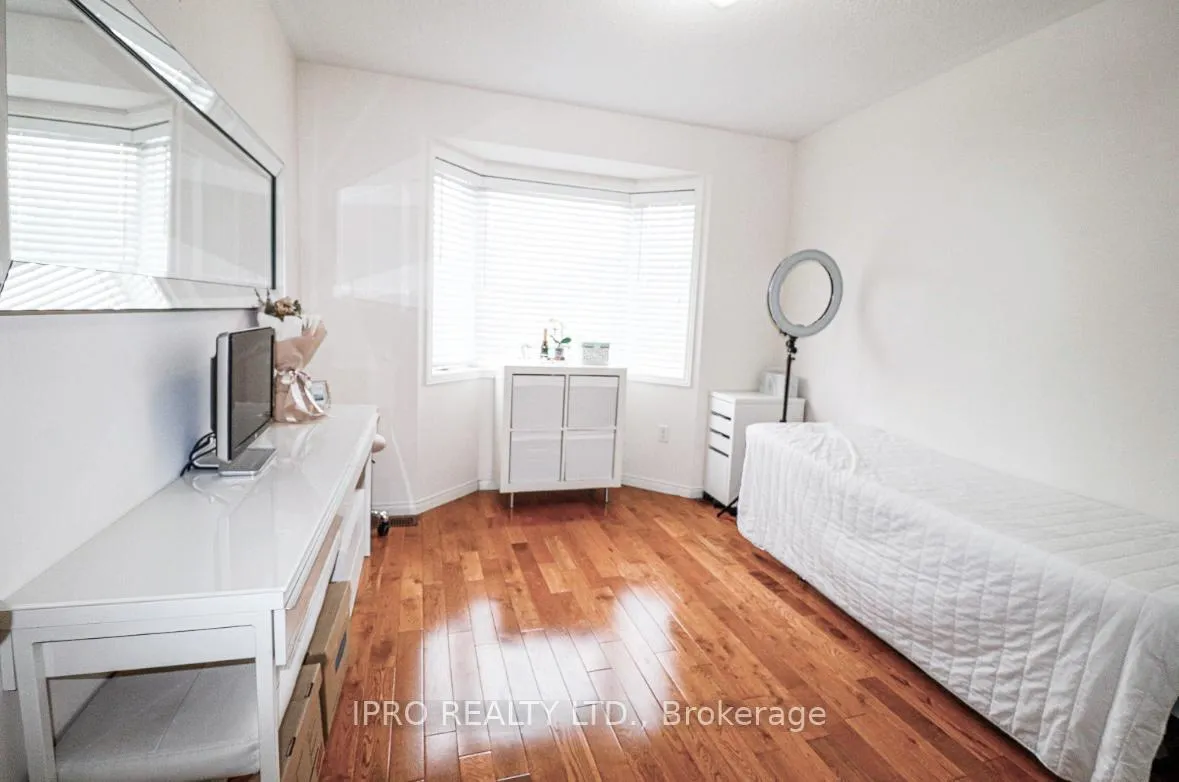 Photo 18 of 50 Orion Avenue, Vaughan, Vellore Village — HOMEH