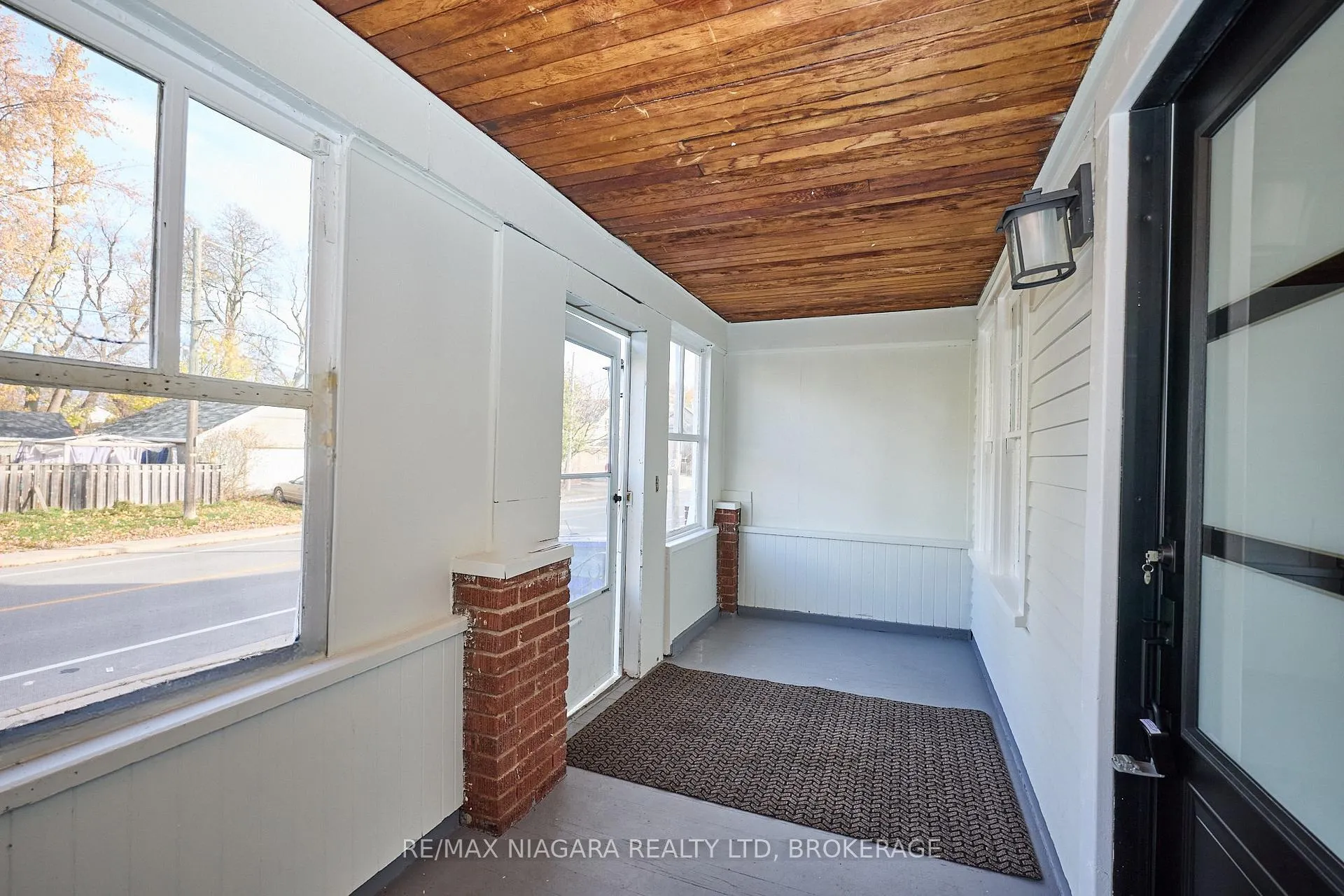 Photo 5 of 5006 Morrison Street, Niagara Falls, Cherrywood — HOMEH