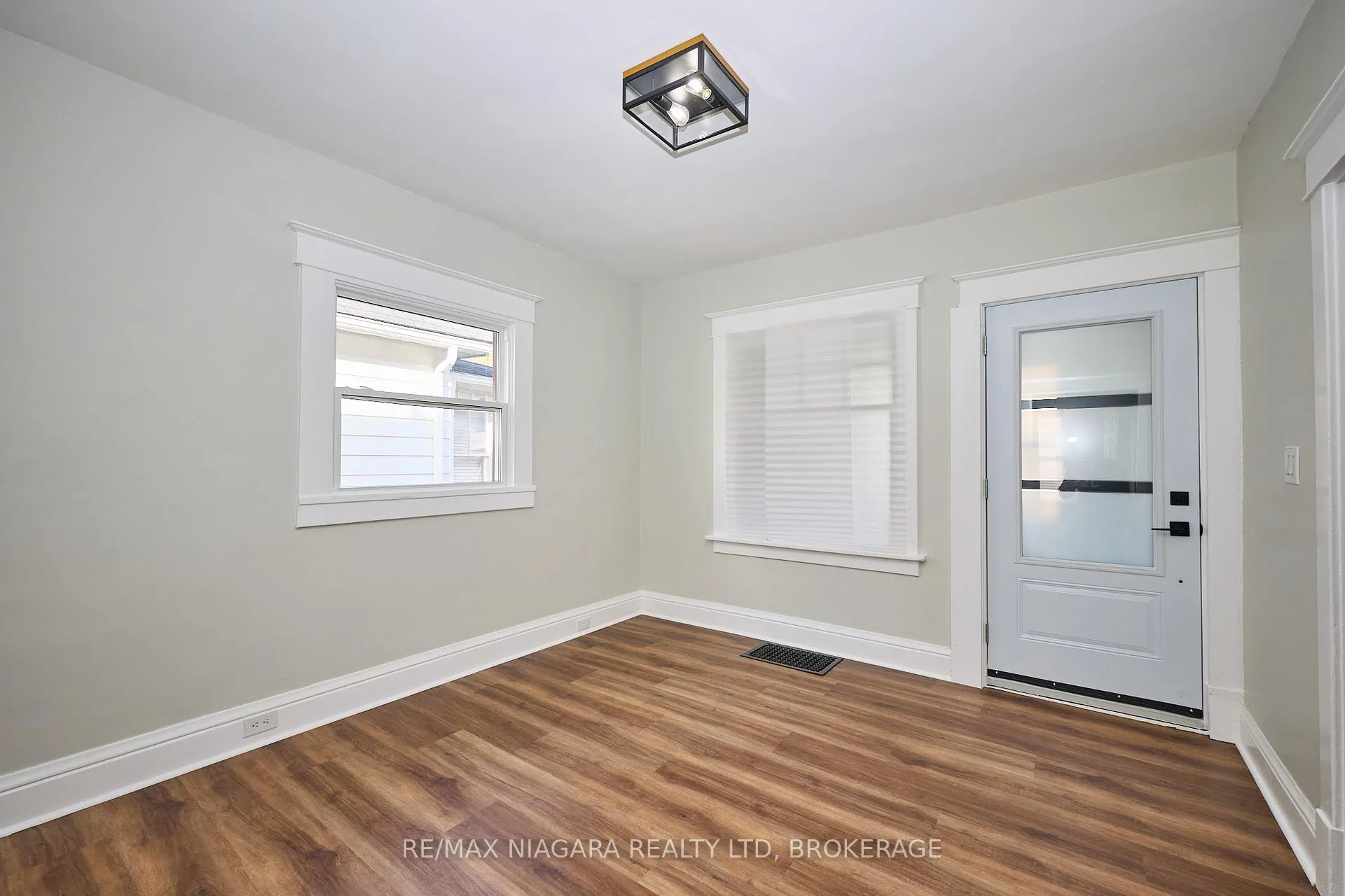 Photo 21 of 5006 Morrison Street, Niagara Falls, Cherrywood — HOMEH