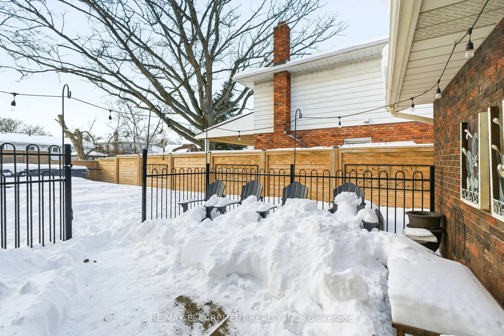 Photo 36 of 566 Lani Crescent, Burlington, Roseland — HOMEH