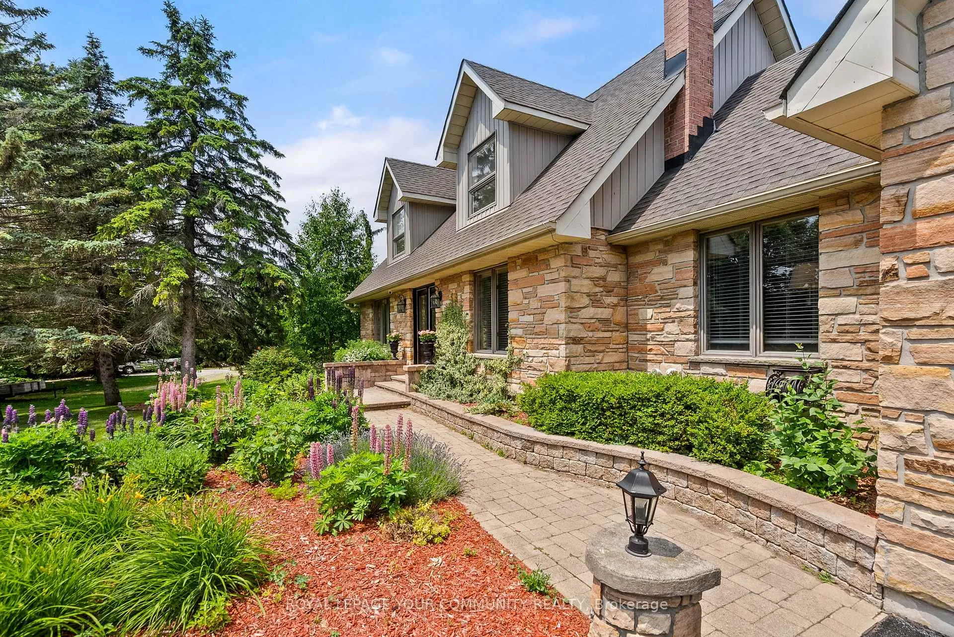 Photo 5 of 8454 Danforth Road W, Cobourg — HOMEH