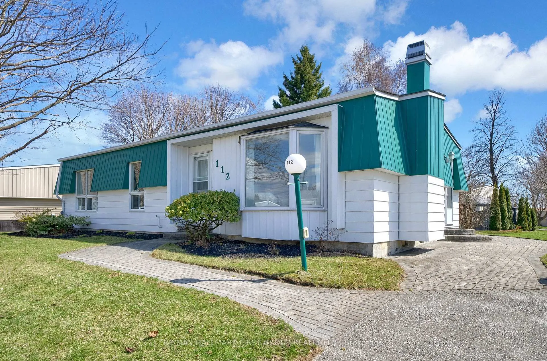 Photo 2 of 112 Bluffs Road, Clarington, Newcastle — HOMEH