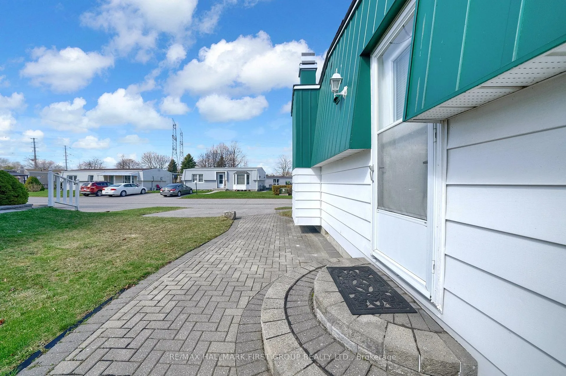 Photo 6 of 112 Bluffs Road, Clarington, Newcastle — HOMEH