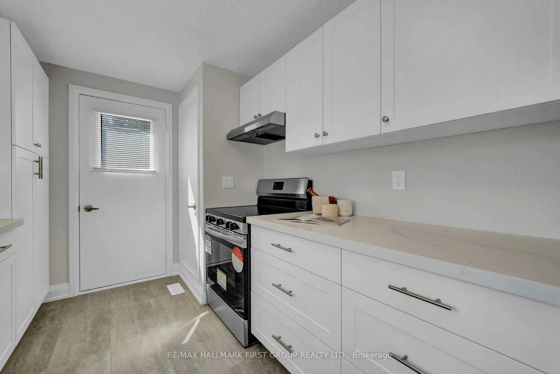 Photo 18 of 112 Bluffs Road, Clarington, Newcastle — HOMEH