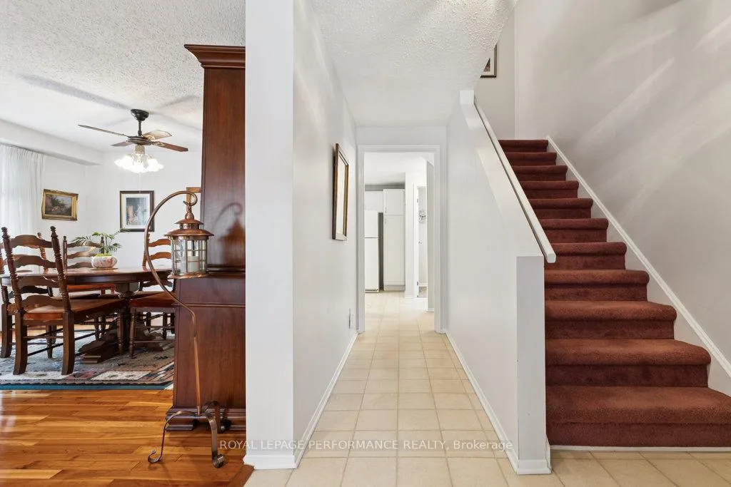 Photo 5 of 2314 Cotters Crescent, Ottawa, Windsor Park Village — HOMEH
