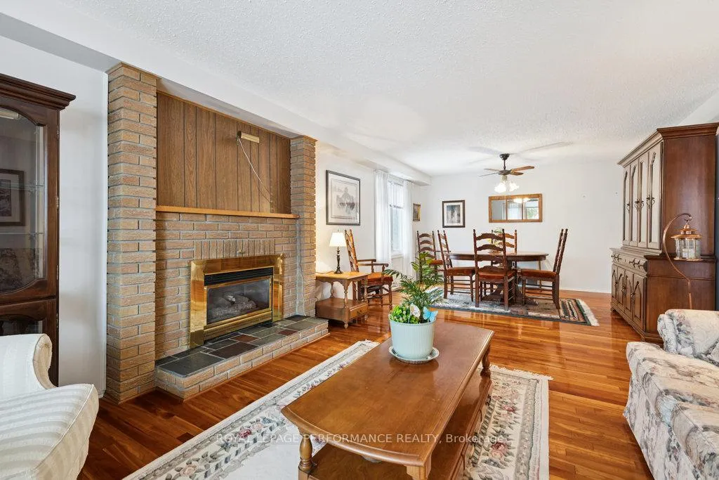 Photo 9 of 2314 Cotters Crescent, Ottawa, Windsor Park Village — HOMEH