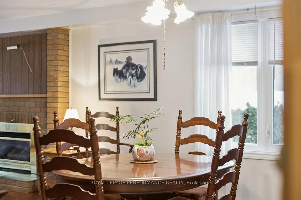 Photo 14 of 2314 Cotters Crescent, Ottawa, Windsor Park Village — HOMEH