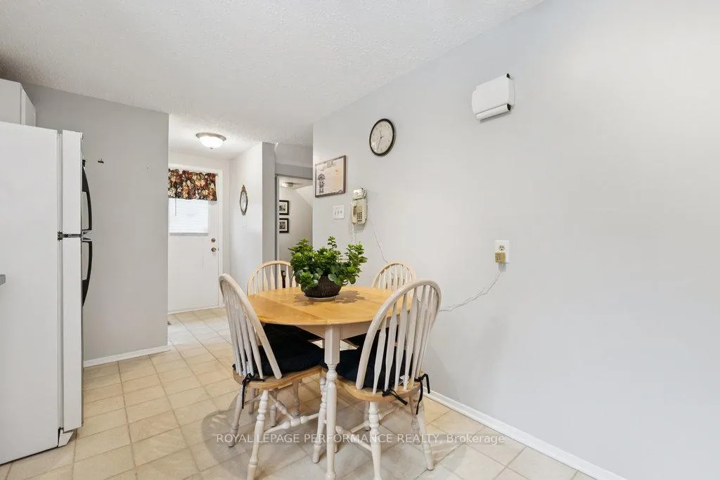 Photo 19 of 2314 Cotters Crescent, Ottawa, Windsor Park Village — HOMEH