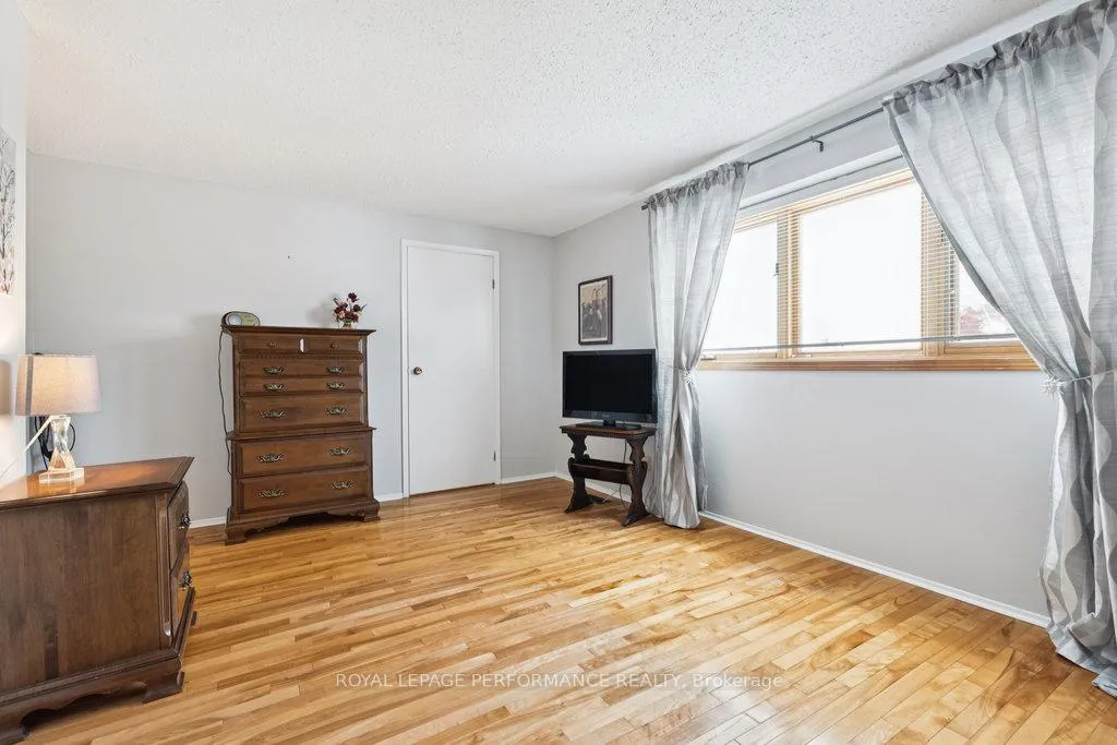 Photo 24 of 2314 Cotters Crescent, Ottawa, Windsor Park Village — HOMEH