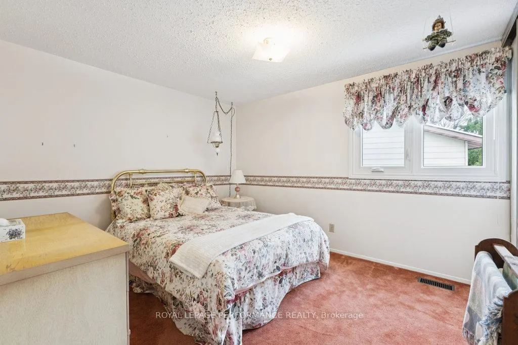 Photo 25 of 2314 Cotters Crescent, Ottawa, Windsor Park Village — HOMEH