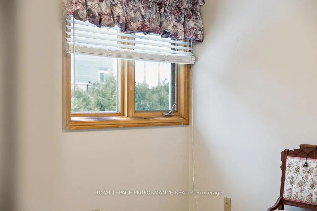 Photo 30 of 2314 Cotters Crescent, Ottawa, Windsor Park Village — HOMEH