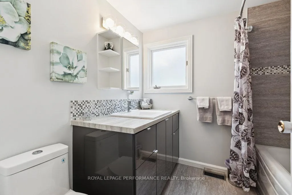 Photo 31 of 2314 Cotters Crescent, Ottawa, Windsor Park Village — HOMEH