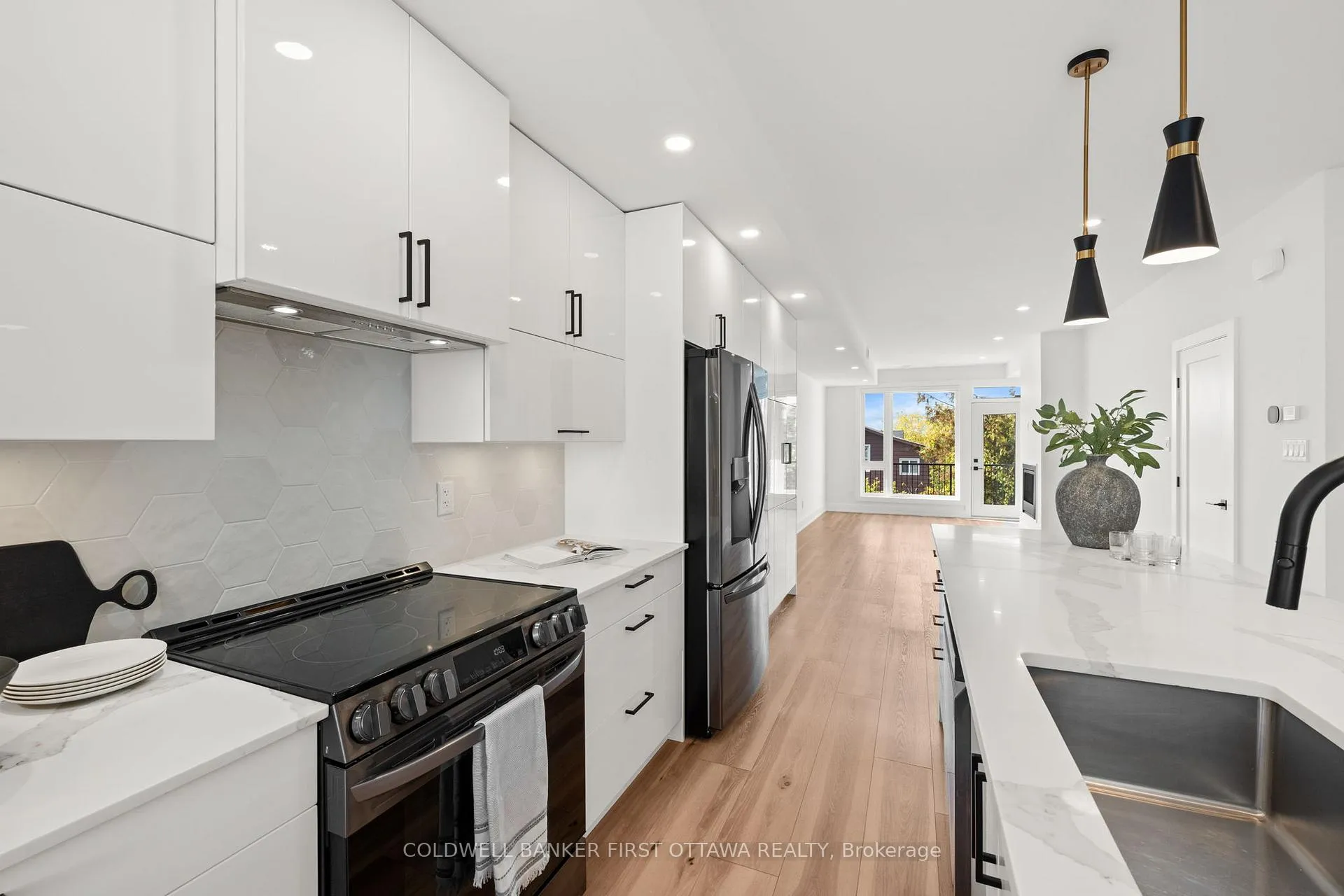 Photo 11 of Unit C, 238 Lebreton Street, Ottawa, West Centre Town — HOMEH