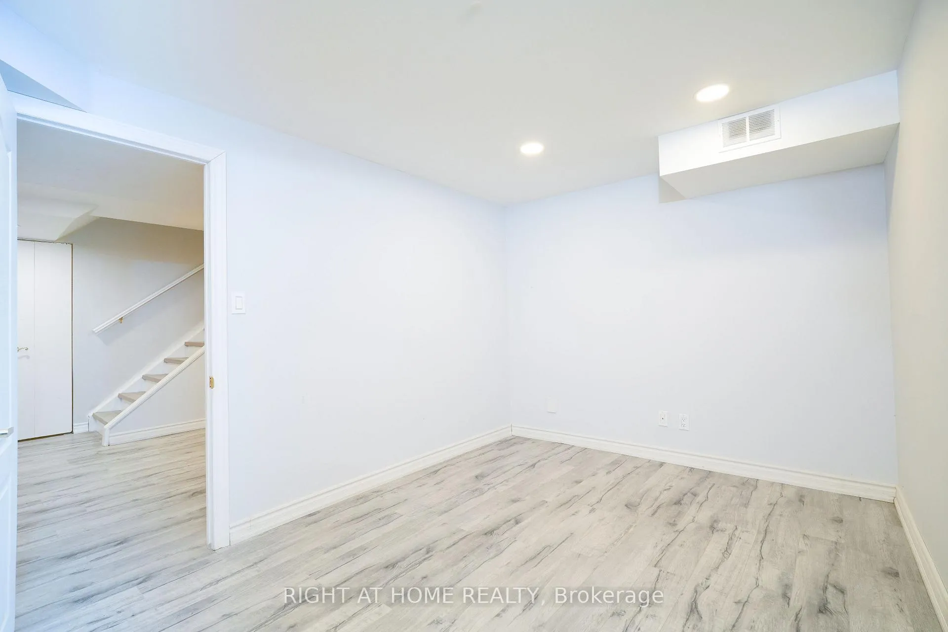 Photo 21 of 75 Bonny Meadows Drive, Aurora, Aurora Highlands — HOMEH