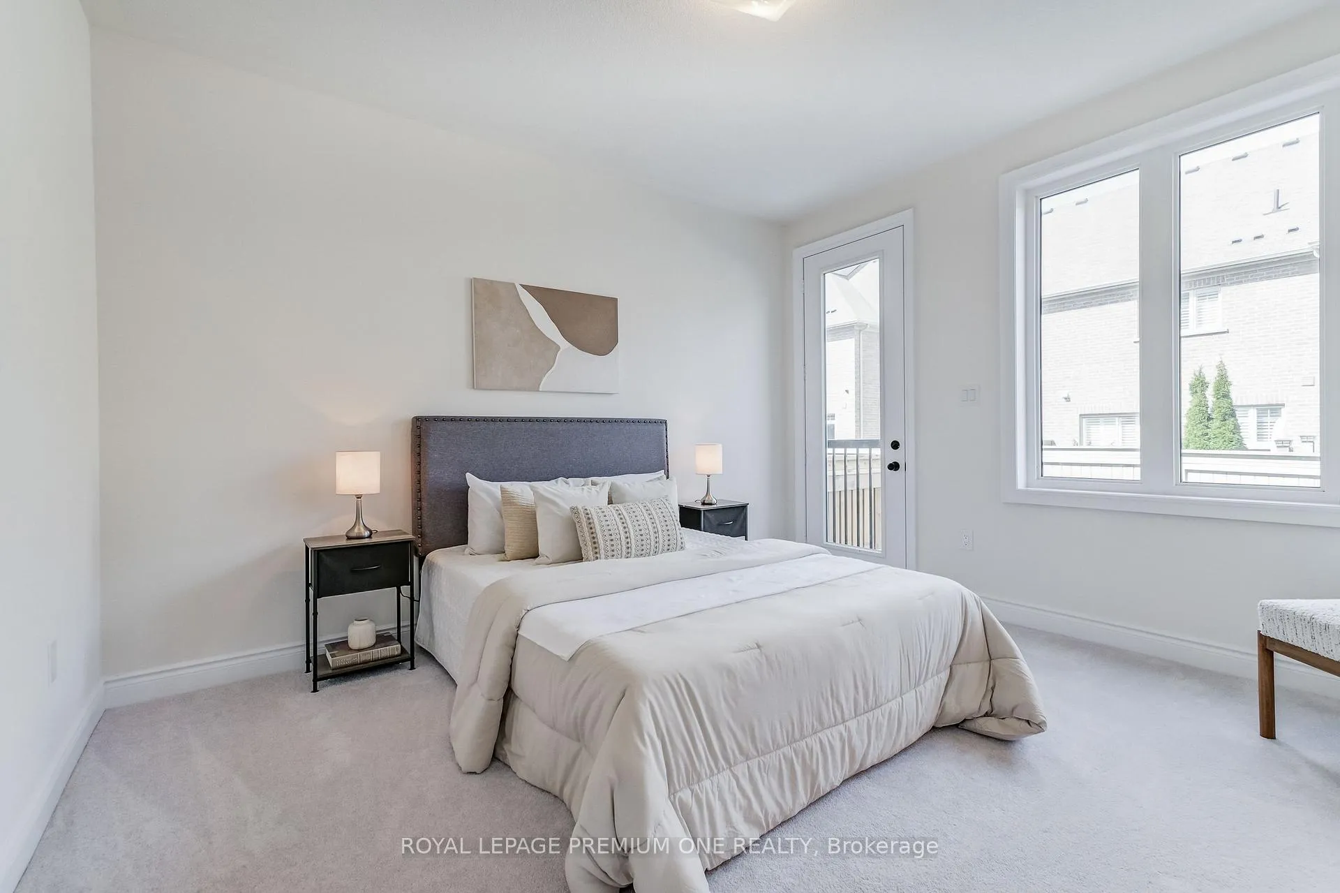 Photo 8 of 229 Tennant Circle, Vaughan, Vellore Village — HOMEH
