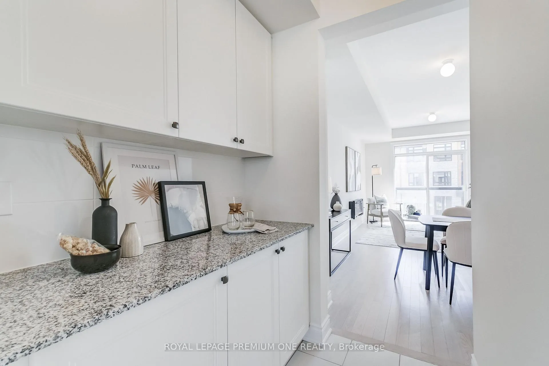 Photo 19 of 229 Tennant Circle, Vaughan, Vellore Village — HOMEH